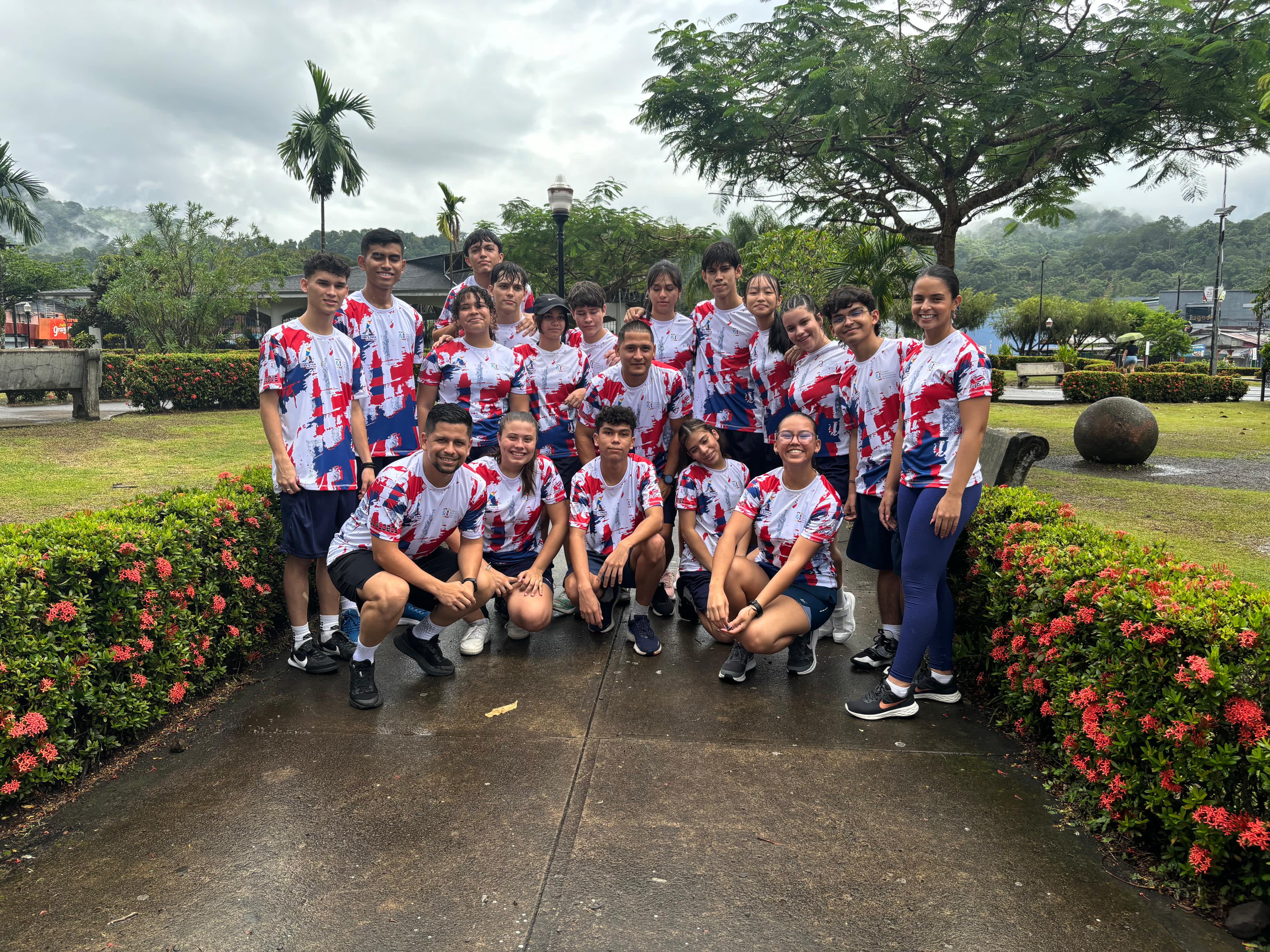 Comunidad estudiantil del Colegio Humanístico Costarricense Campus Coto